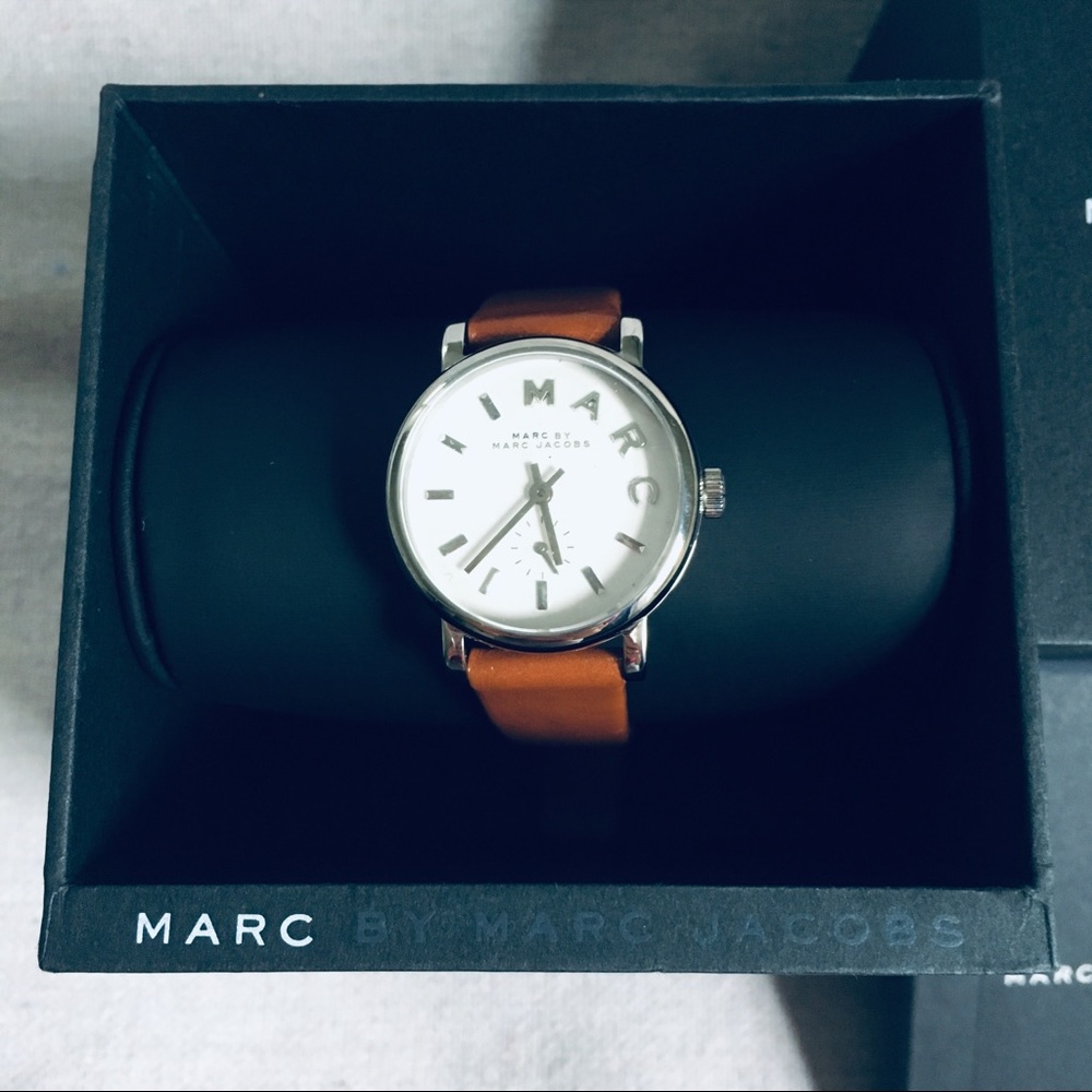 Marc by Marc Jacobs silver ladies watch MBM1270 - Picture 3 of 6